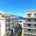 Era Palace Apartmán *