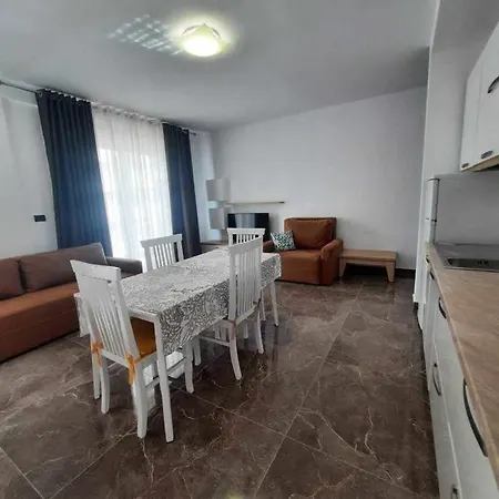 Era Palace
