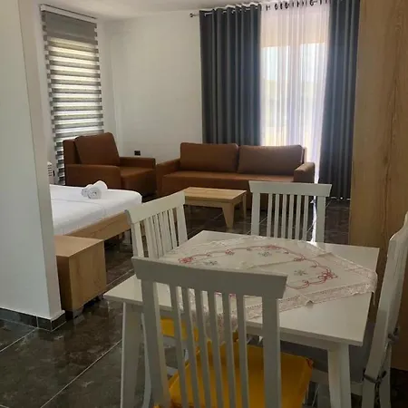 Era Palace 公寓 Vlorë