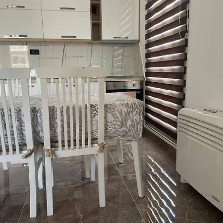 Era Palace Apartament Wlora