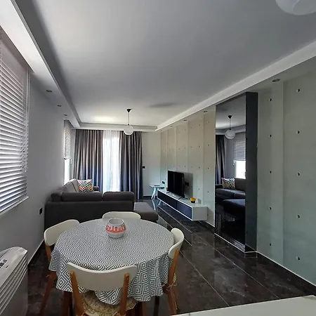 Era Palace Appartement *